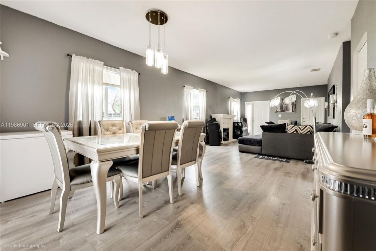 347 NE 34th Ter, Homestead, FL 33033 Photo