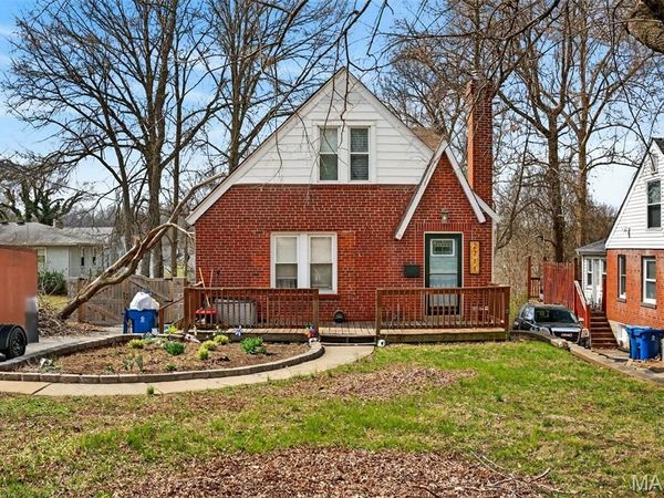 2711 Sims Avenue, Overland, MO 63114