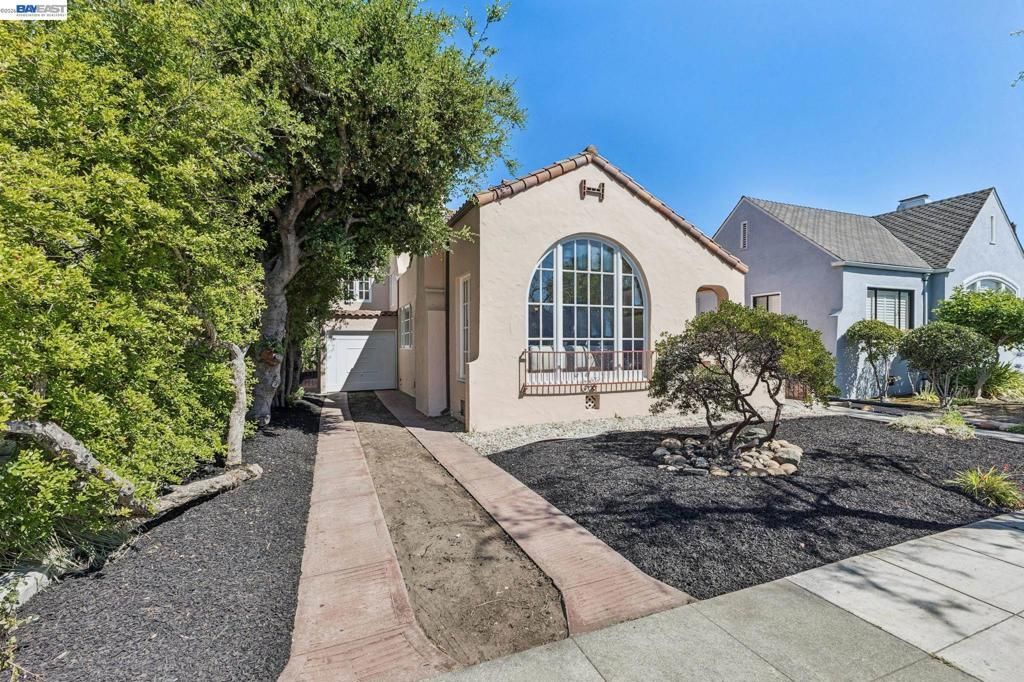 2811 Yosemite Ave, Alameda, CA 94501 Main Photo