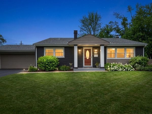 474 Linn Avenue, Crystal Lake, IL 60014