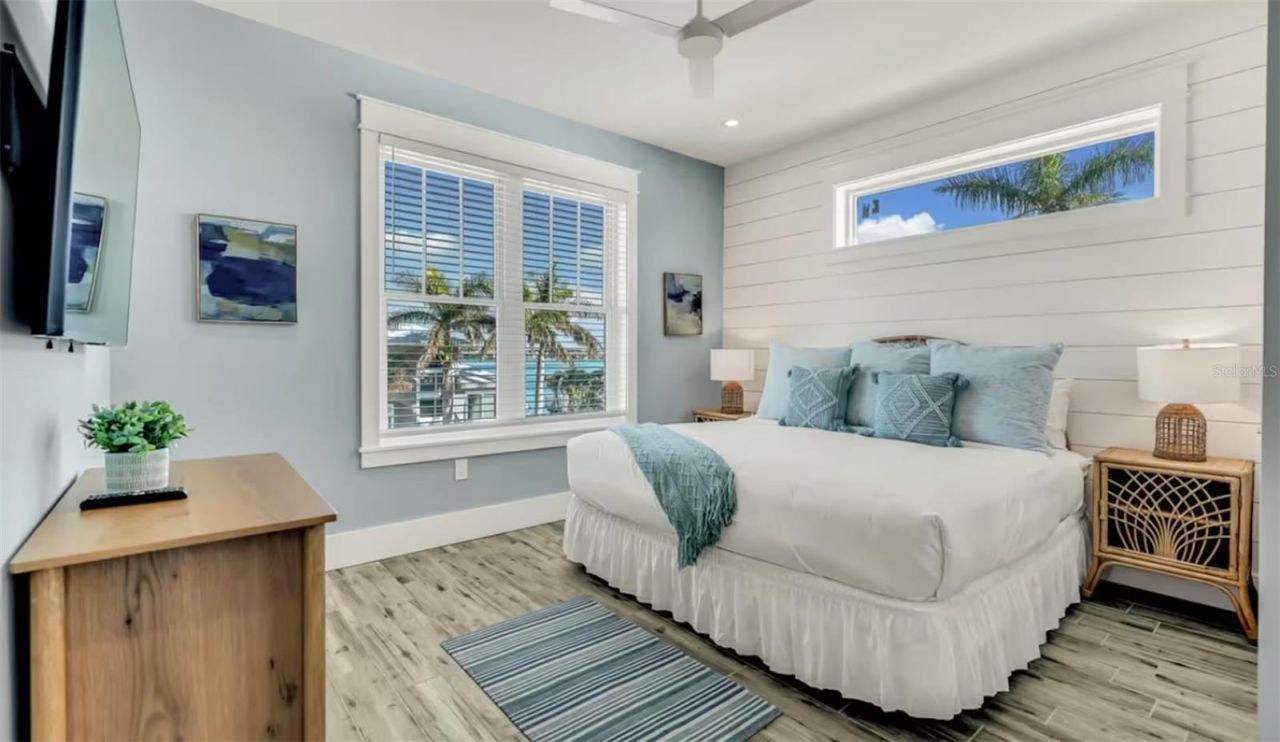 2210 Avenue A, Bradenton Beach, FL 34217 Photo