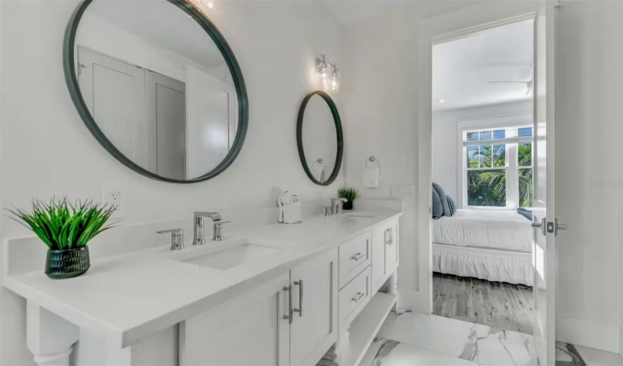 2210 Avenue A, Bradenton Beach, FL 34217 Photo