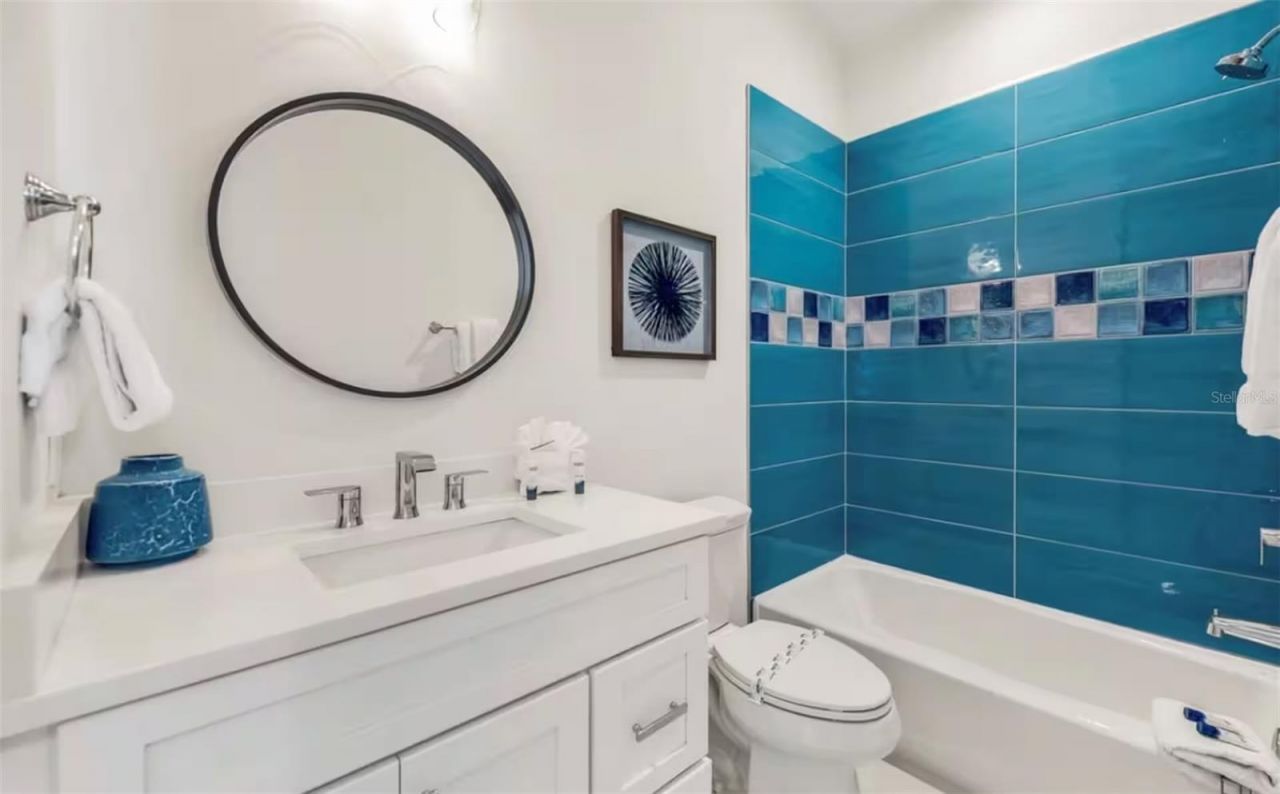 2210 Avenue A, Bradenton Beach, FL 34217 Photo