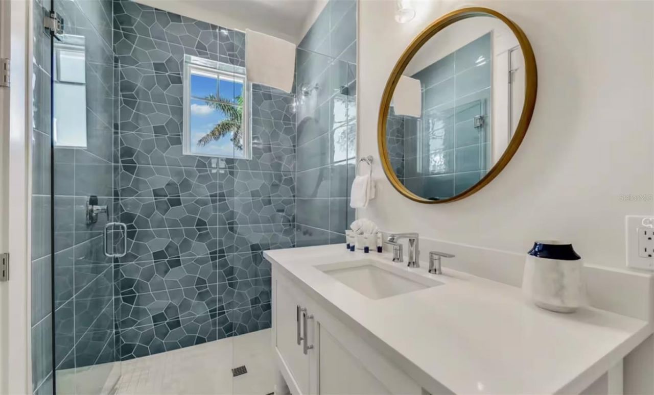 2210 Avenue A, Bradenton Beach, FL 34217 Photo