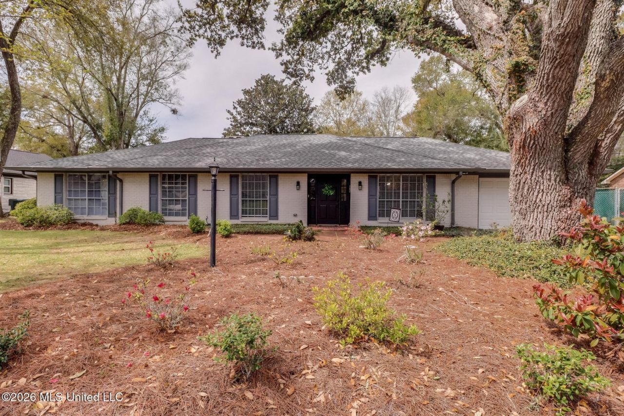 315 Fairview Drive, Biloxi, MS 39531 Main Photo