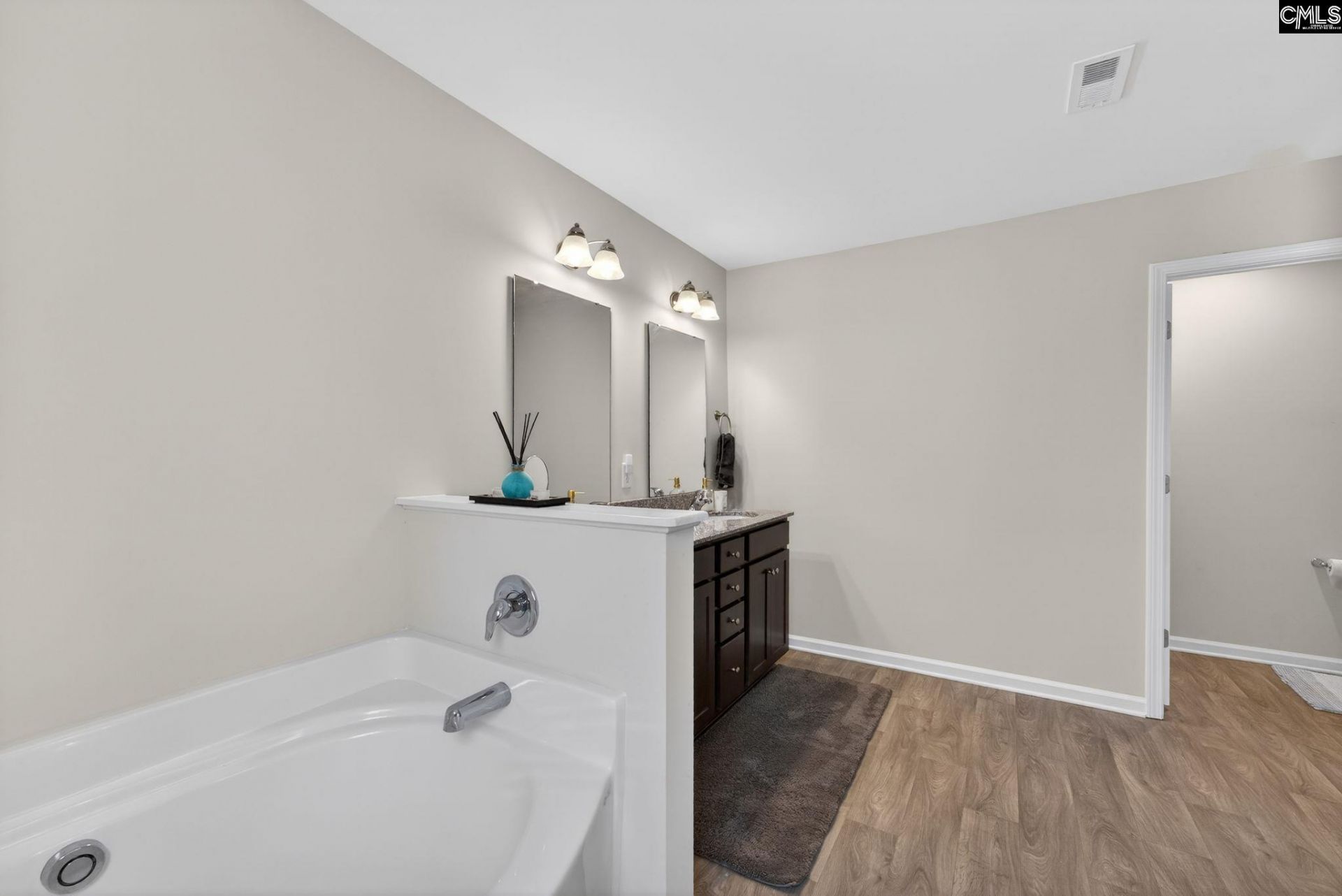 209 Carriagebrook Circle Photo 31