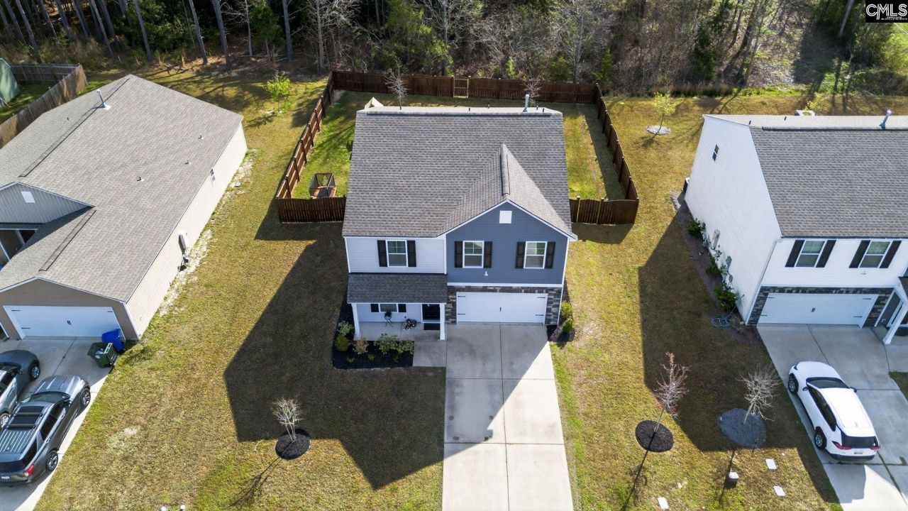 209 Carriagebrook Circle Photo 5