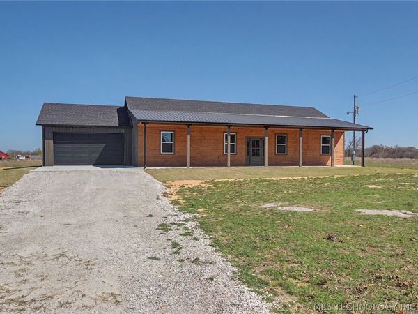9388 S 95th Street E, Braggs, OK 74423