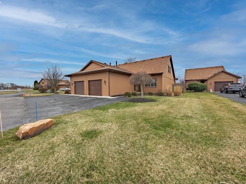 70 N Harbors End Drive, Port Clinton, OH 43452 Photo 2