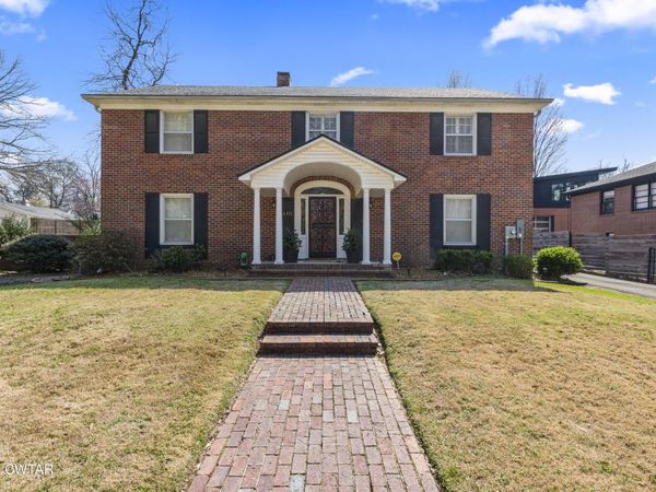 410 Walnut Street , Jackson, TN 38301