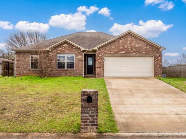 12 Birchwood Drive, Ward, AR 72176