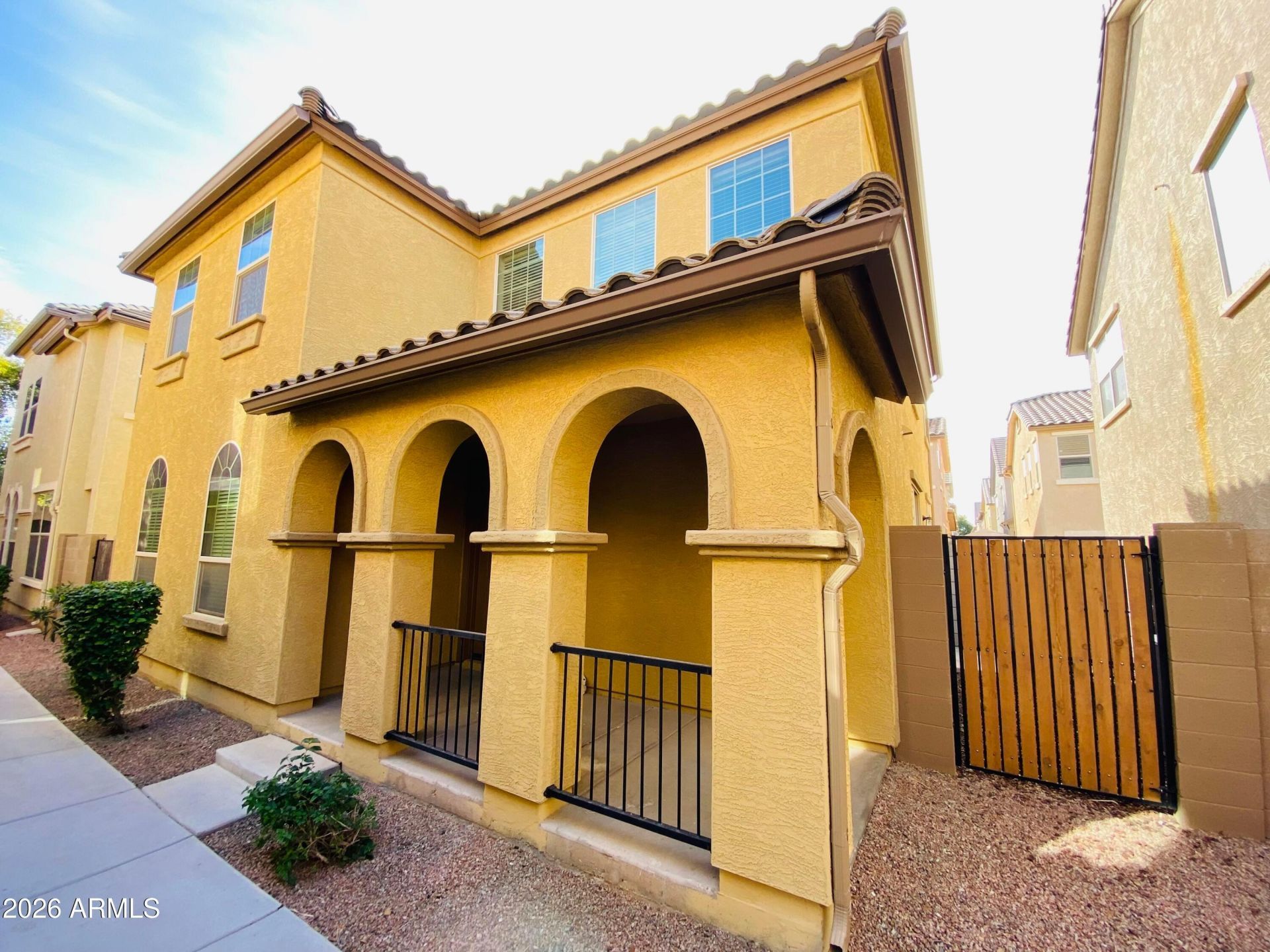 1382 S Ponderosa Drive, Gilbert, AZ 85296 Main Photo