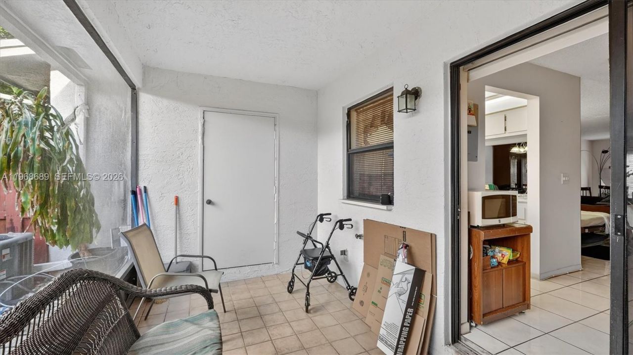 10413 NW 6th St , Pembroke Pines, FL 33026 Photo