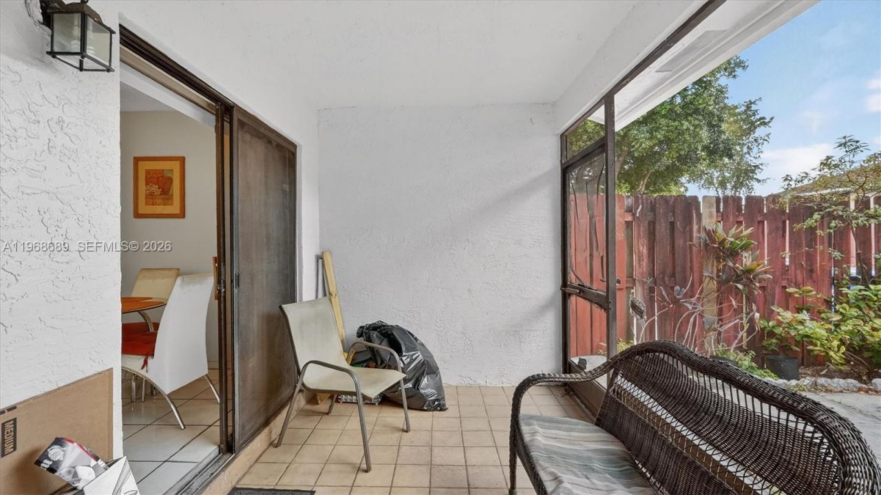 10413 NW 6th St , Pembroke Pines, FL 33026 Photo