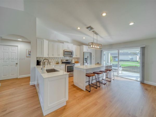 2847 SW 26th Pl, Cape Coral, FL 33914