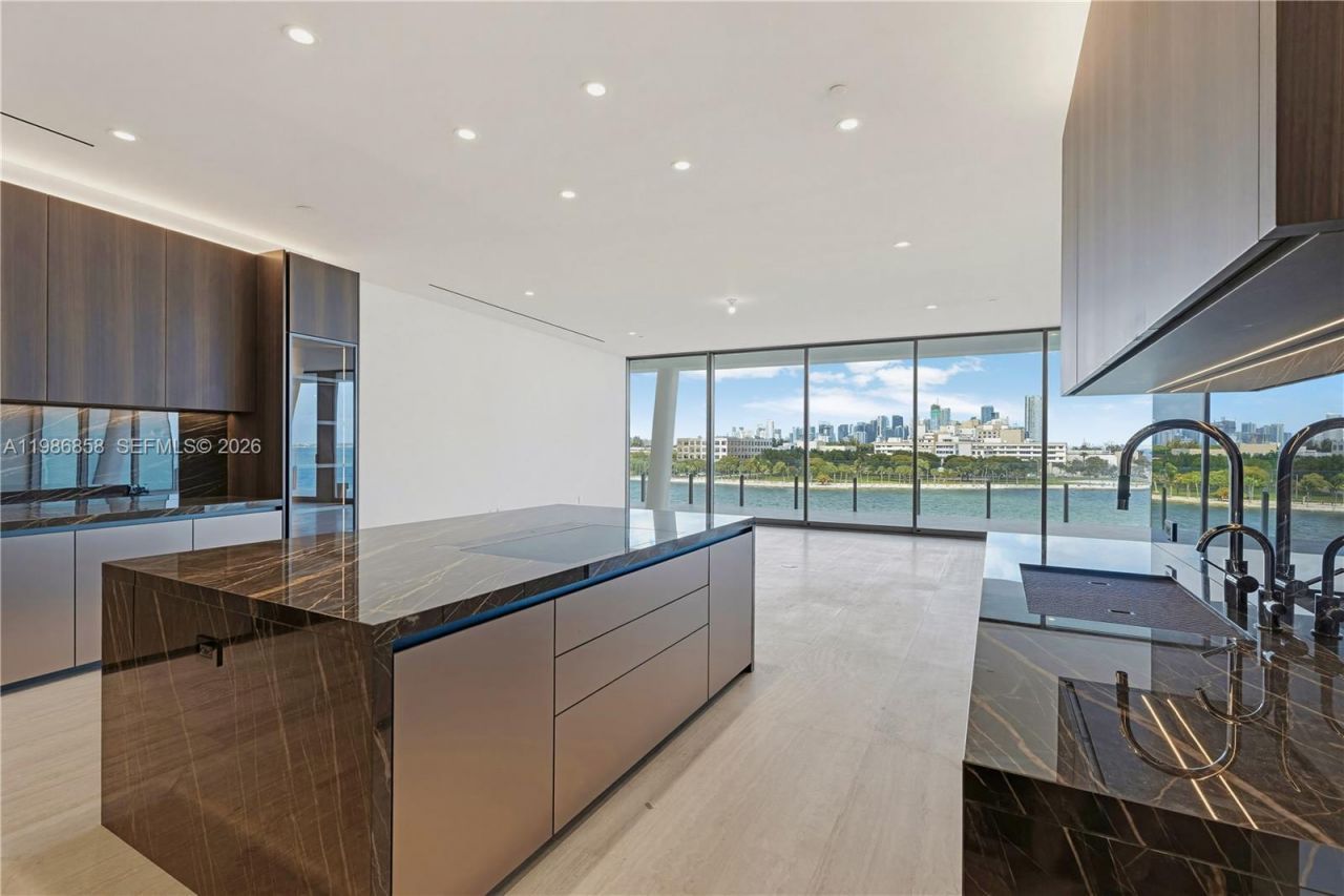 5 Grove Isle Dr, Unit L502, Coconut Grove, FL 33133 Photo