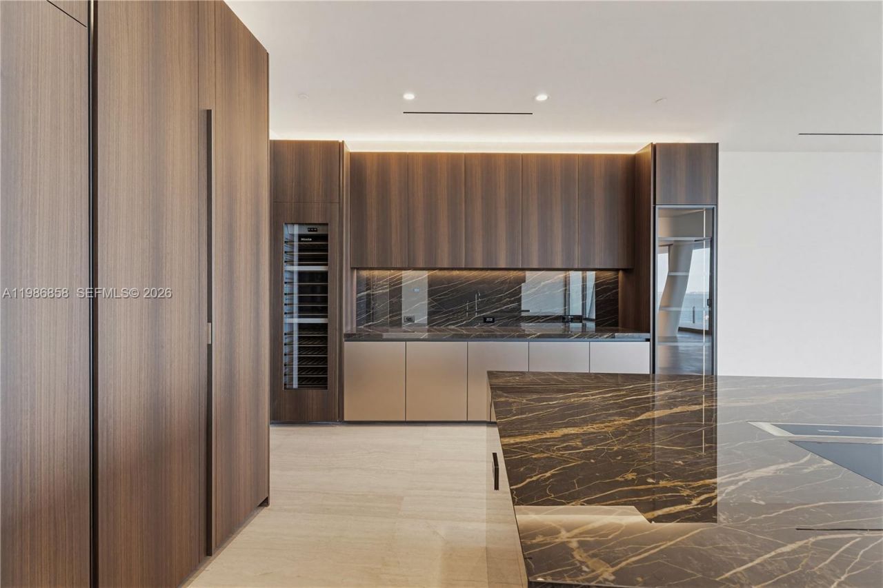 5 Grove Isle Dr, Unit L502, Coconut Grove, FL 33133 Photo