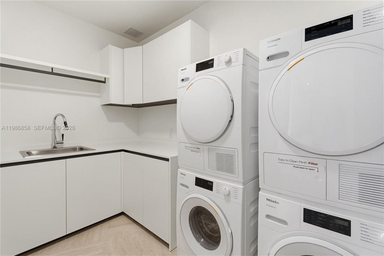 5 Grove Isle Dr, Unit L502, Coconut Grove, FL 33133 Photo