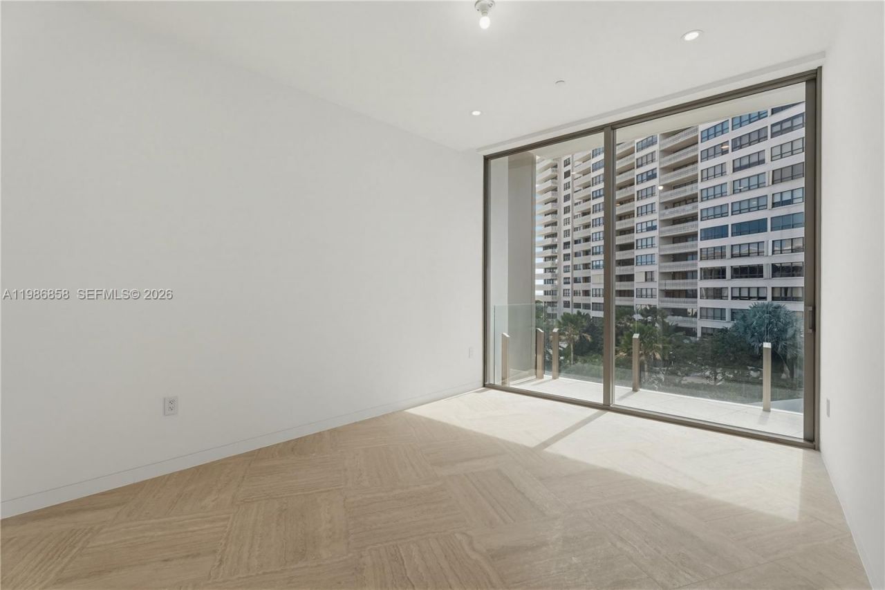 5 Grove Isle Dr, Unit L502, Coconut Grove, FL 33133 Photo