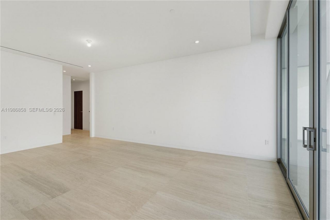 5 Grove Isle Dr, Unit L502, Coconut Grove, FL 33133 Photo