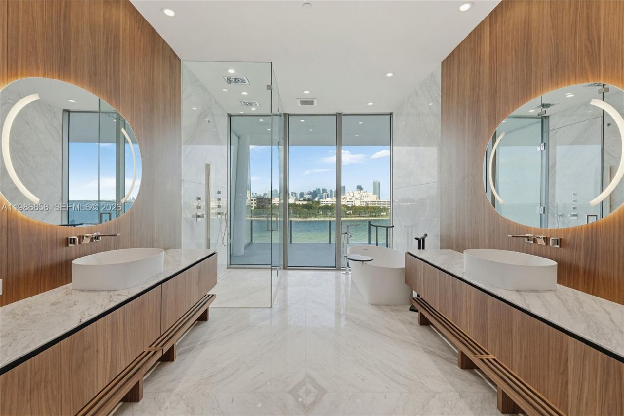 5 Grove Isle Dr, Unit L502, Coconut Grove, FL 33133 Photo