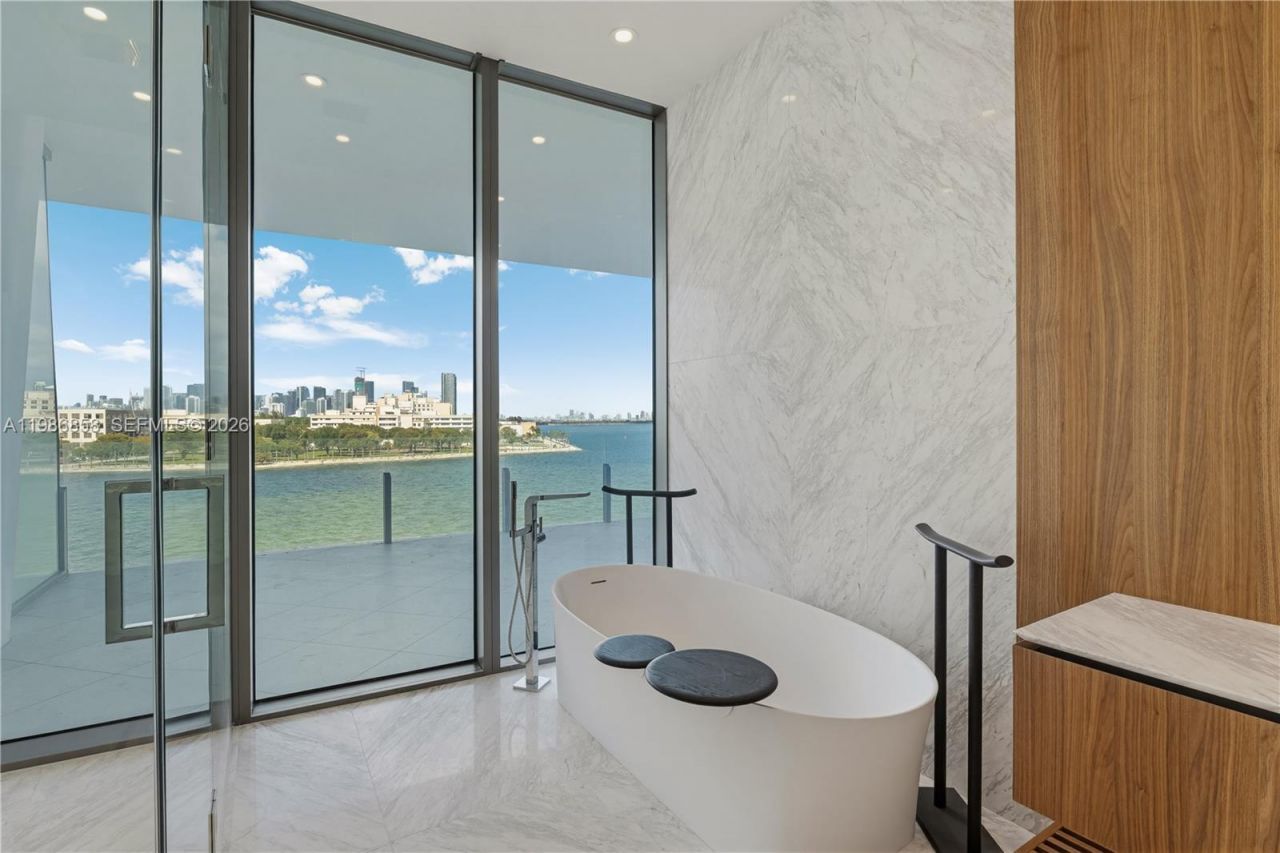 5 Grove Isle Dr, Unit L502, Coconut Grove, FL 33133 Photo