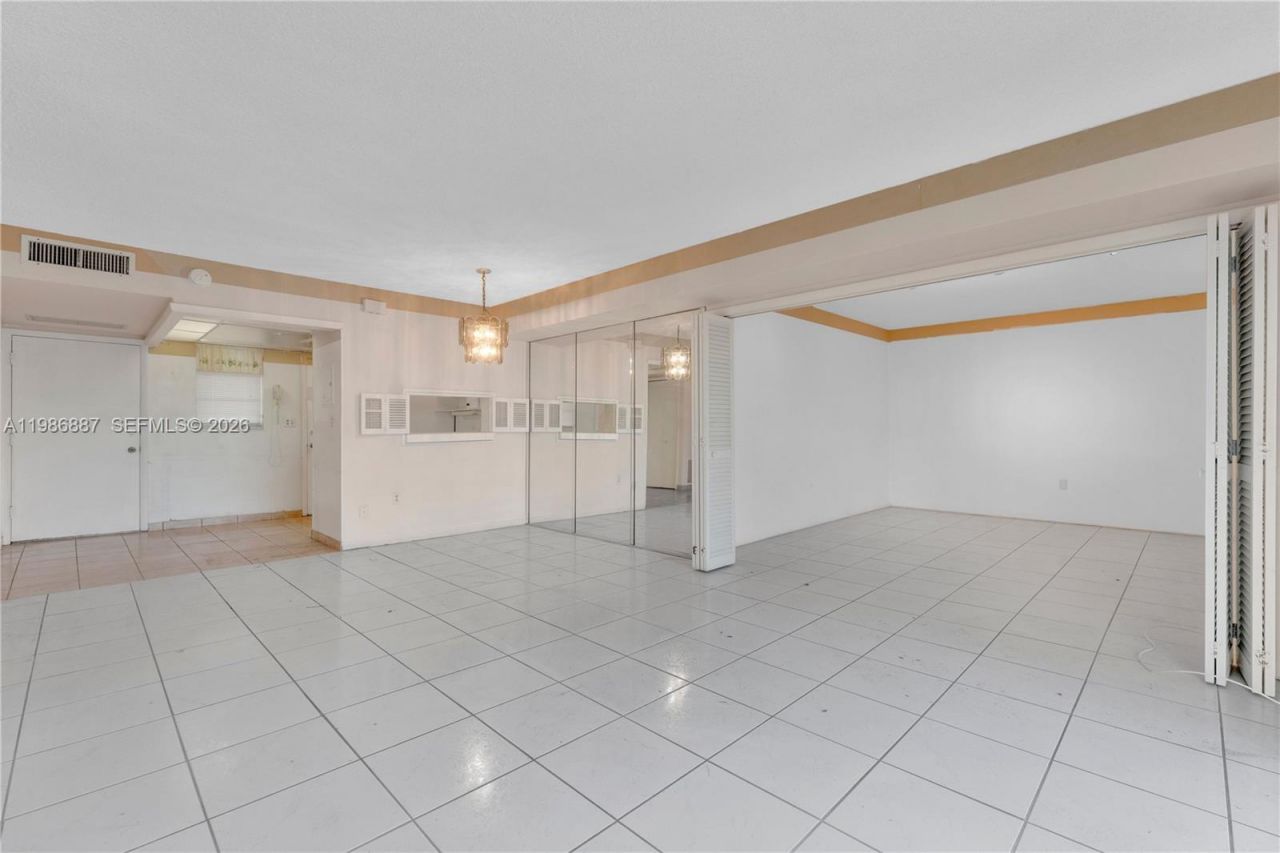 2999 Point East Dr, Unit C308, Aventura, FL 33160 Photo