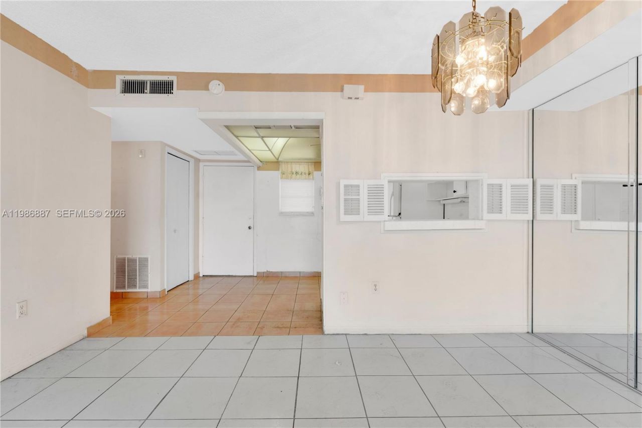 2999 Point East Dr, Unit C308, Aventura, FL 33160 Photo