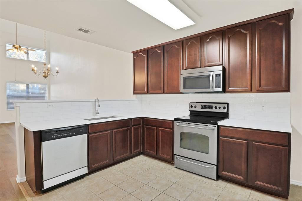 9938 Wake Bridge Drive, Frisco, TX 75035 Main Photo