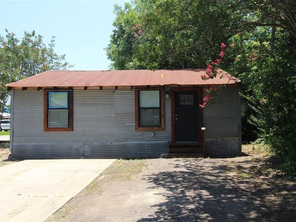213 N Waldrip Street , Grand Saline, TX 75140
