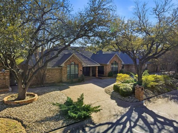 1005 Hemphill Drive, Cleburne, TX 76033