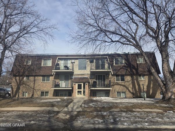 1814 22ND Avenue S, Unit 106, Grand Forks, ND 58201