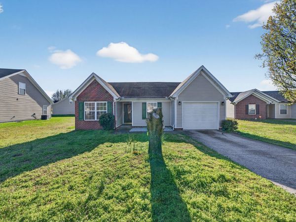 7232 Ole Nottingham Dr, Antioch, TN 37013