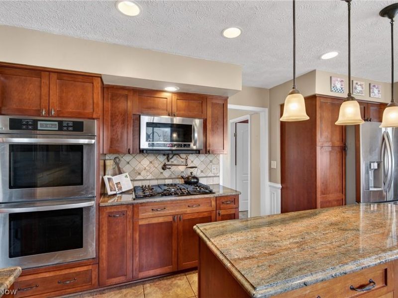 14357 Crystal Creek Drive, Strongsville, OH 44149 Photo 13