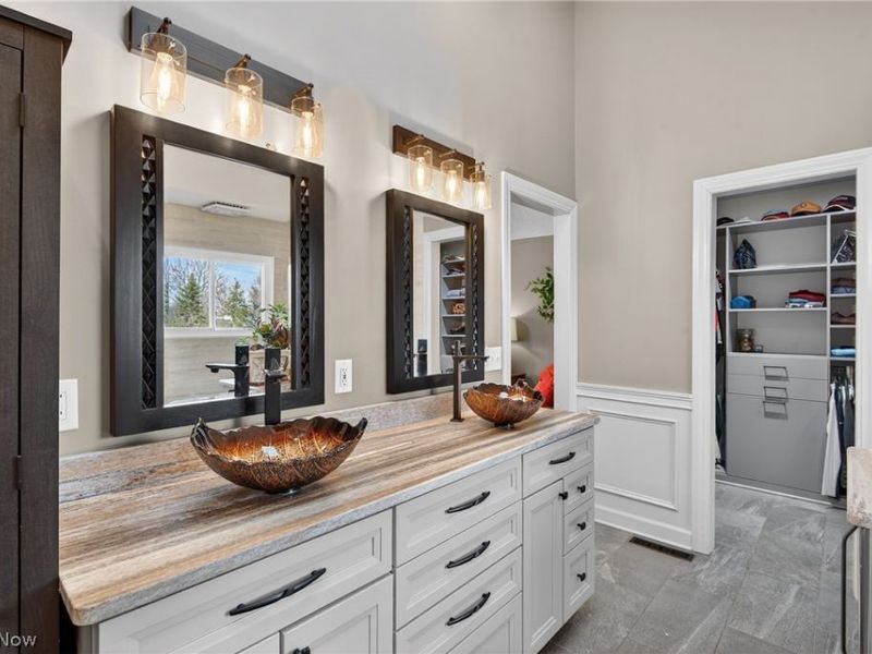 14357 Crystal Creek Drive , Strongsville, OH 44149 Photo 23