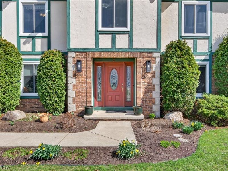 14357 Crystal Creek Drive, Strongsville, OH 44149 Photo 3