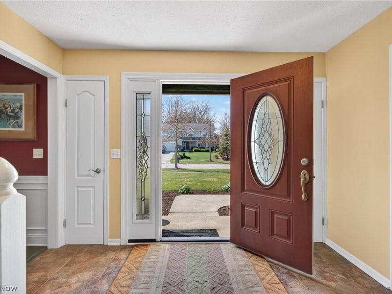 14357 Crystal Creek Drive, Strongsville, OH 44149 Photo 4