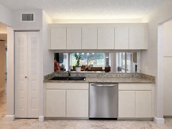 6698 10th Avenue N, Unit 116, Greenacres, FL 33467