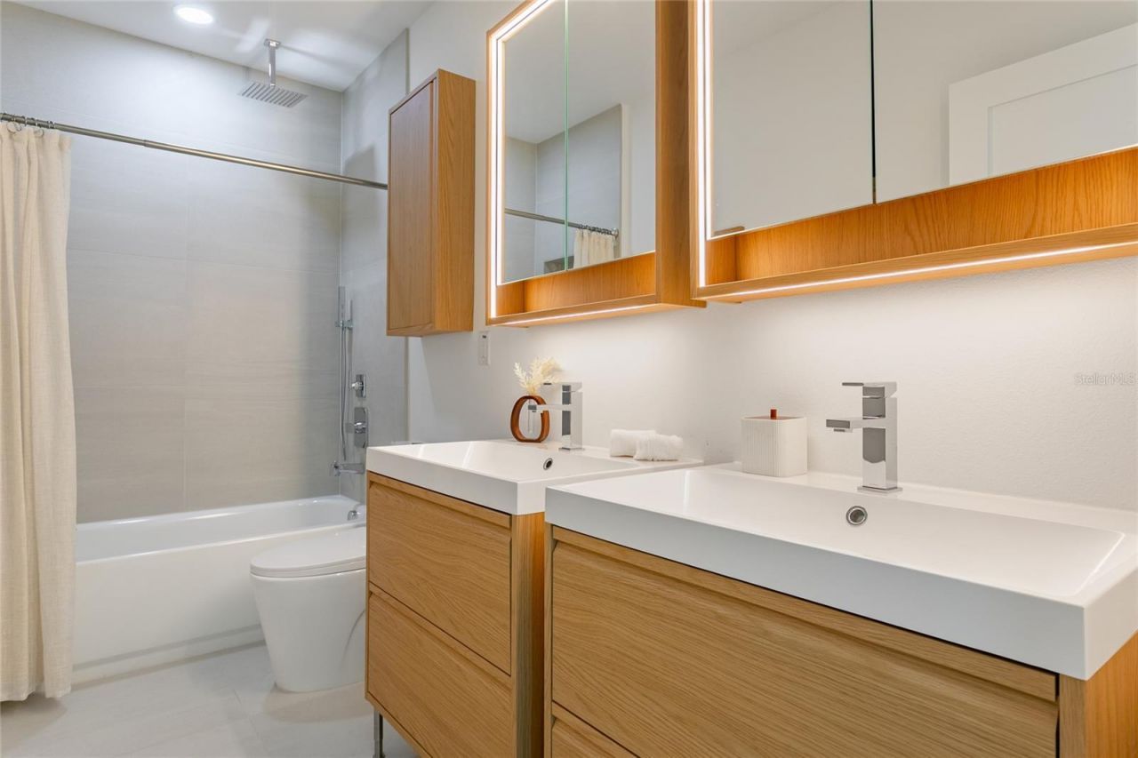 2327/2329 26th Avenue S, Saint Petersburg, FL 33712 Photo