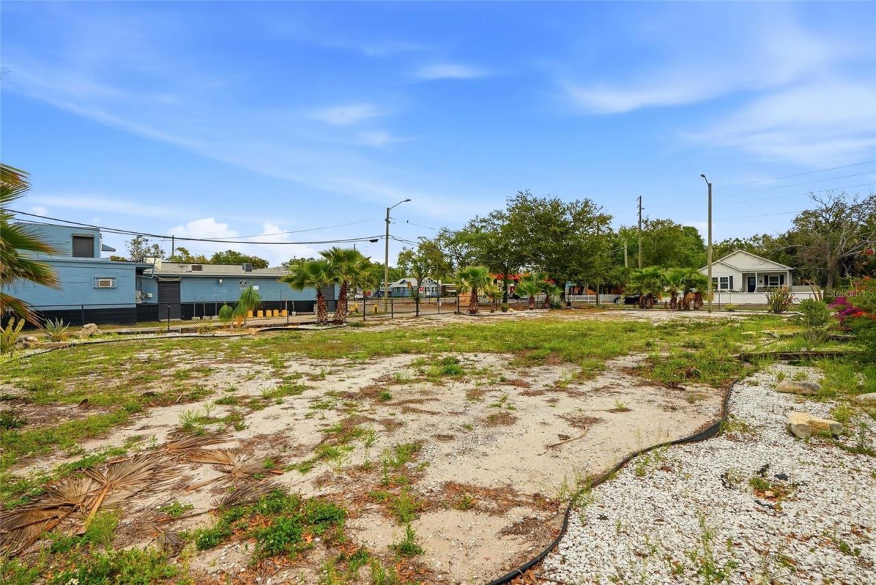 13th Avenue S, Saint Petersburg, FL 33705 Photo