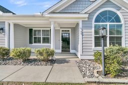 569 Pendleton Drive photo 4