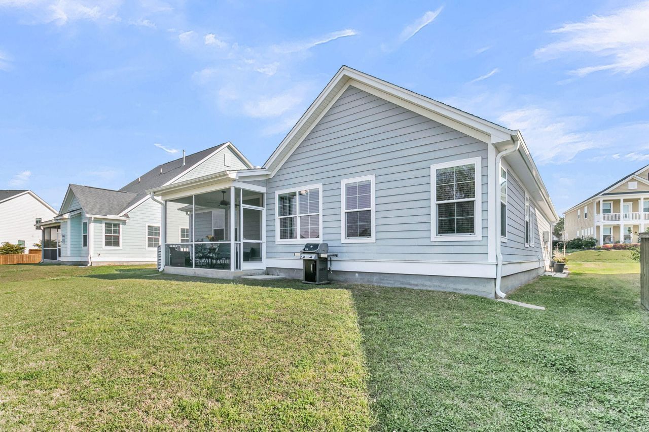 569 Pendleton Drive Photo 35