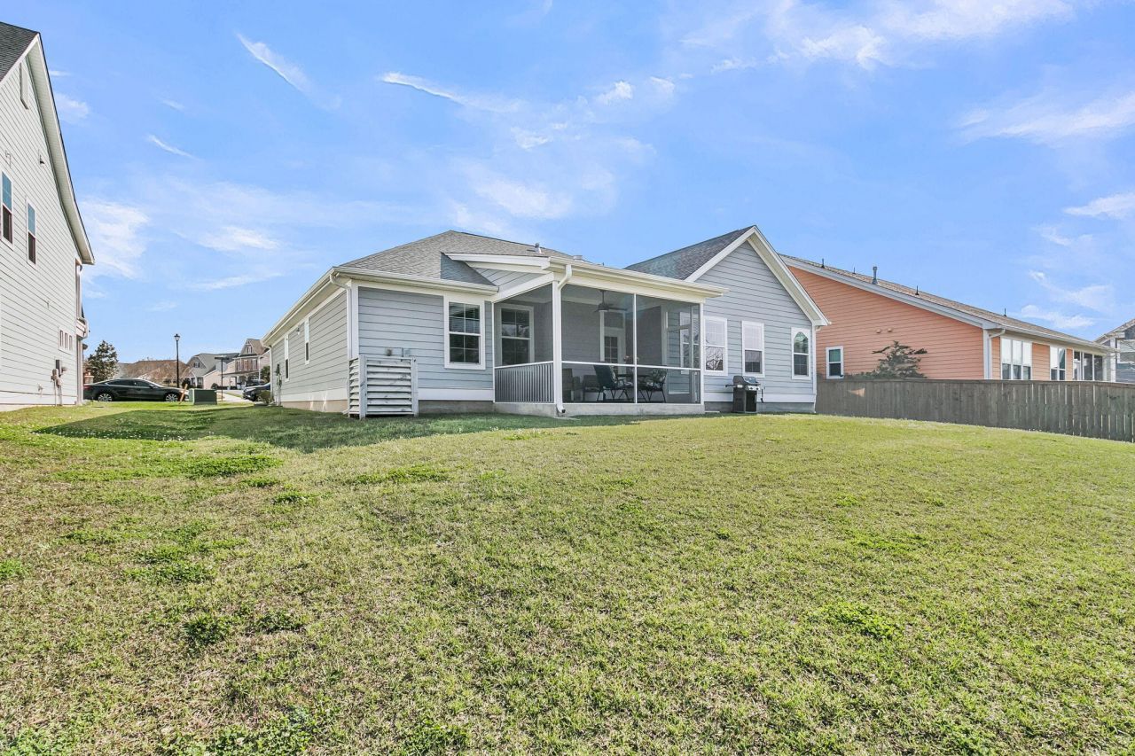 569 Pendleton Drive Photo 37