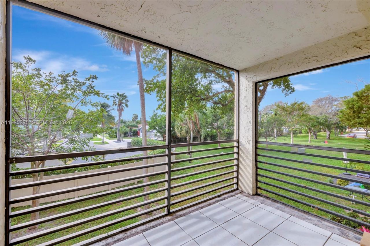 126 S Cypress Rd , Unit 729, Pompano Beach, FL 33060 Photo