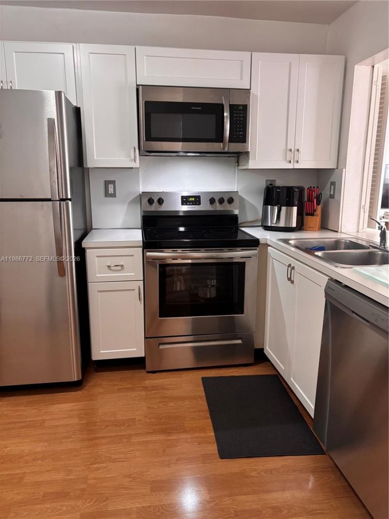 1915 Brickell Ave, Unit C1204, Miami, FL 33129 Photo