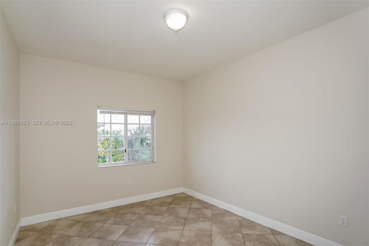 32152 SW 204th Ct, Homestead, FL 33030 Photo