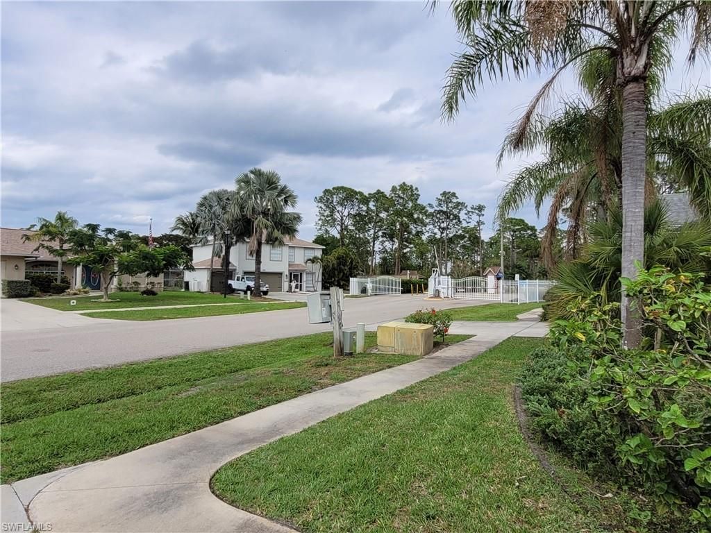 4409 Varsity Lakes Dr, Lehigh Acres, FL 33971 Photo