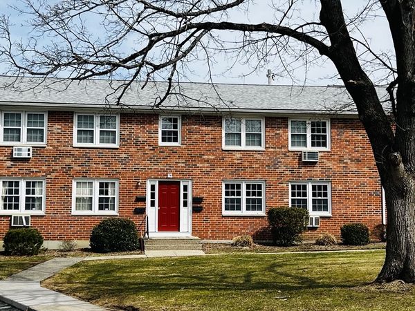 540 Granby Rd, Unit 76B, South Hadley, MA 01075