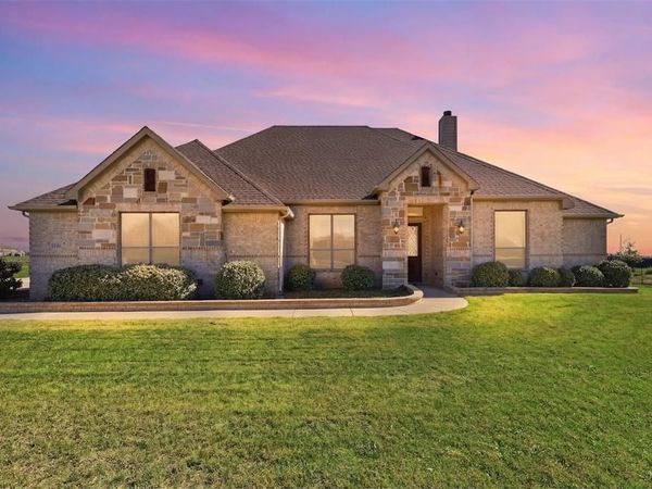 130 Evening Fire Drive, Waxahachie, TX 75167