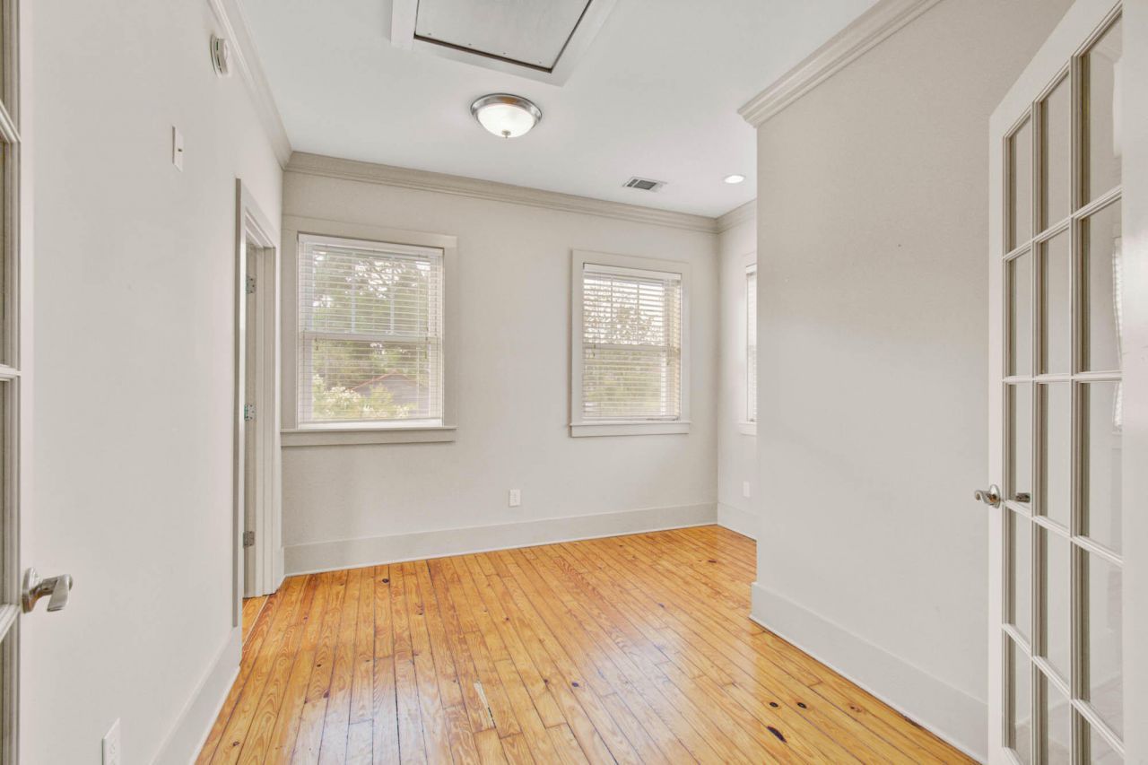 455 Race Street Photo 9